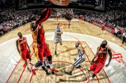 开云下载-绿茵密码，巴雷拉的战术棋局—德国战车为何在牙买加雷鬼节奏前哑火？