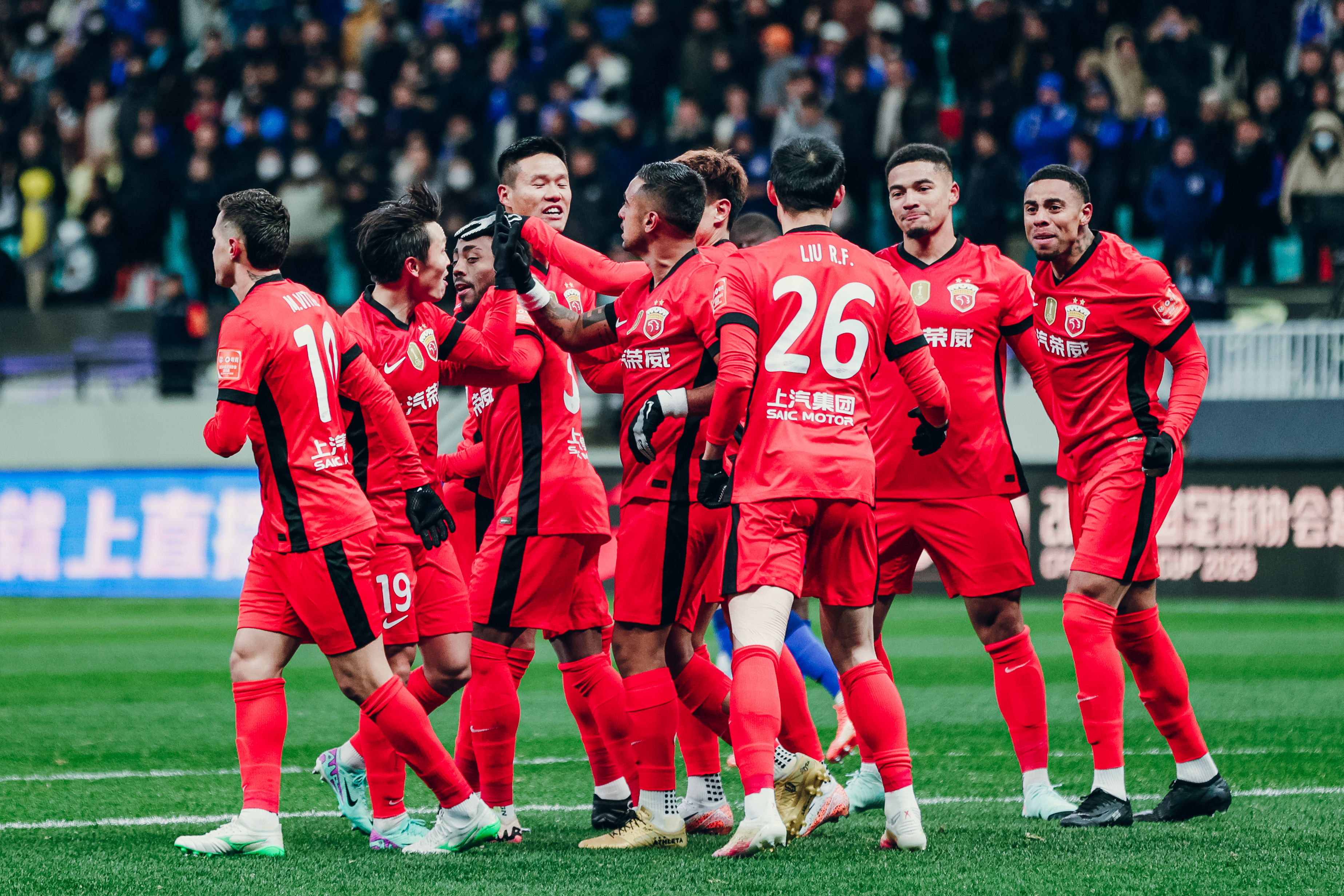 国际超级杯上演!洲际对抗激烈 国际超级杯上演!洲际对抗激烈