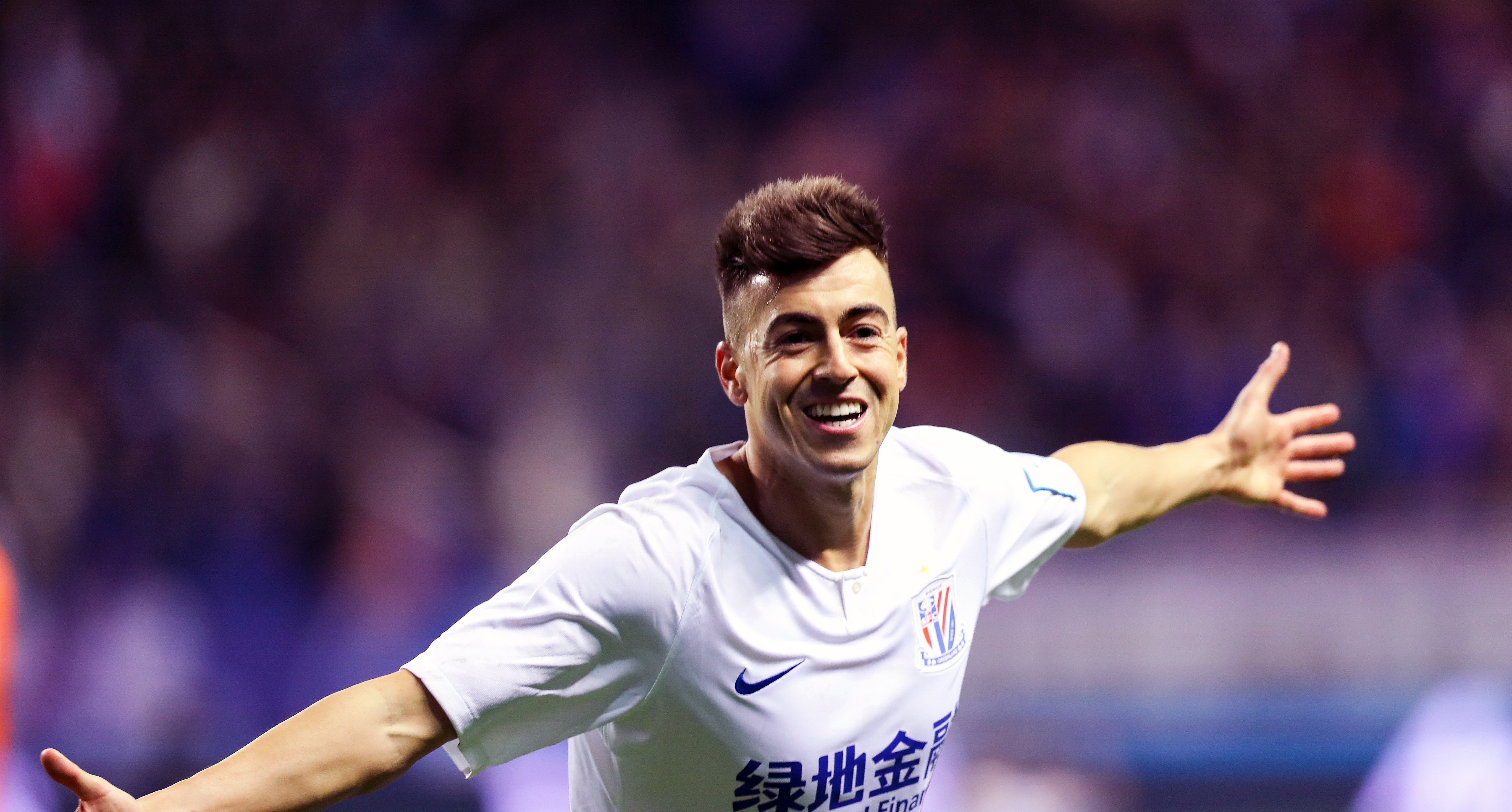 上海绿地申花稳固领先，雄心勃发