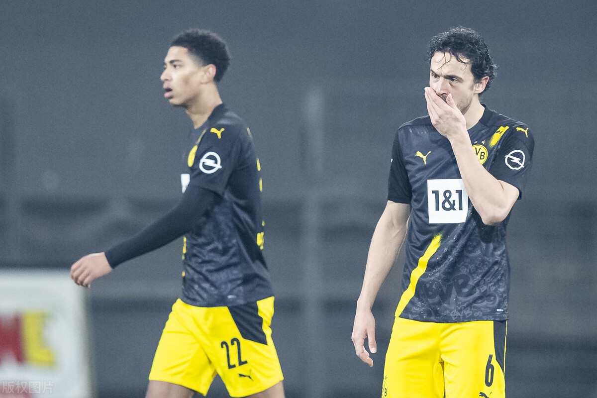 球队拥有“铁桶”般防线稳固保密门不失的简单介绍