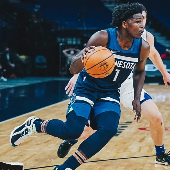 快船主场战狼队曾失脚单走分朋君新飞的简单介绍