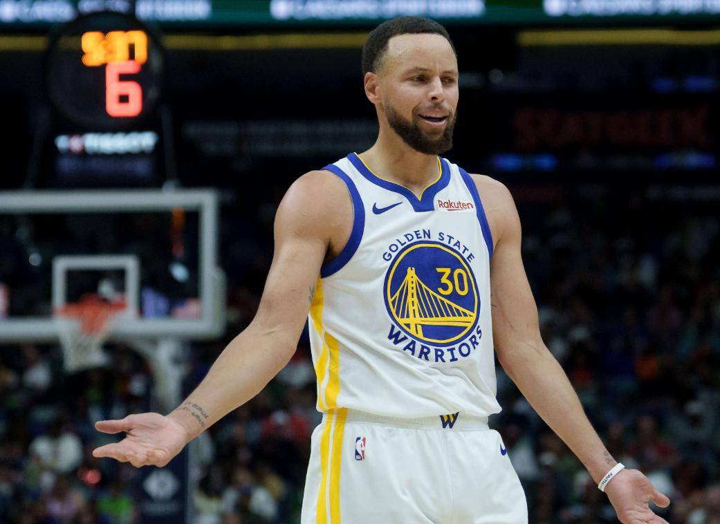 爵士险胜巴西男篮，库里打破历史纪录