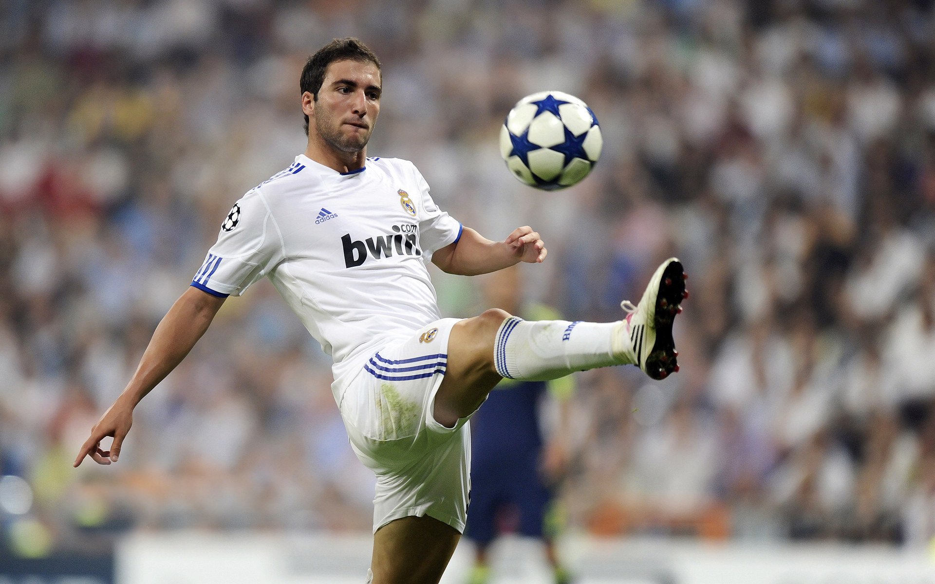 安赛龙，一人成军，丹麦队的龙骨与灵魂