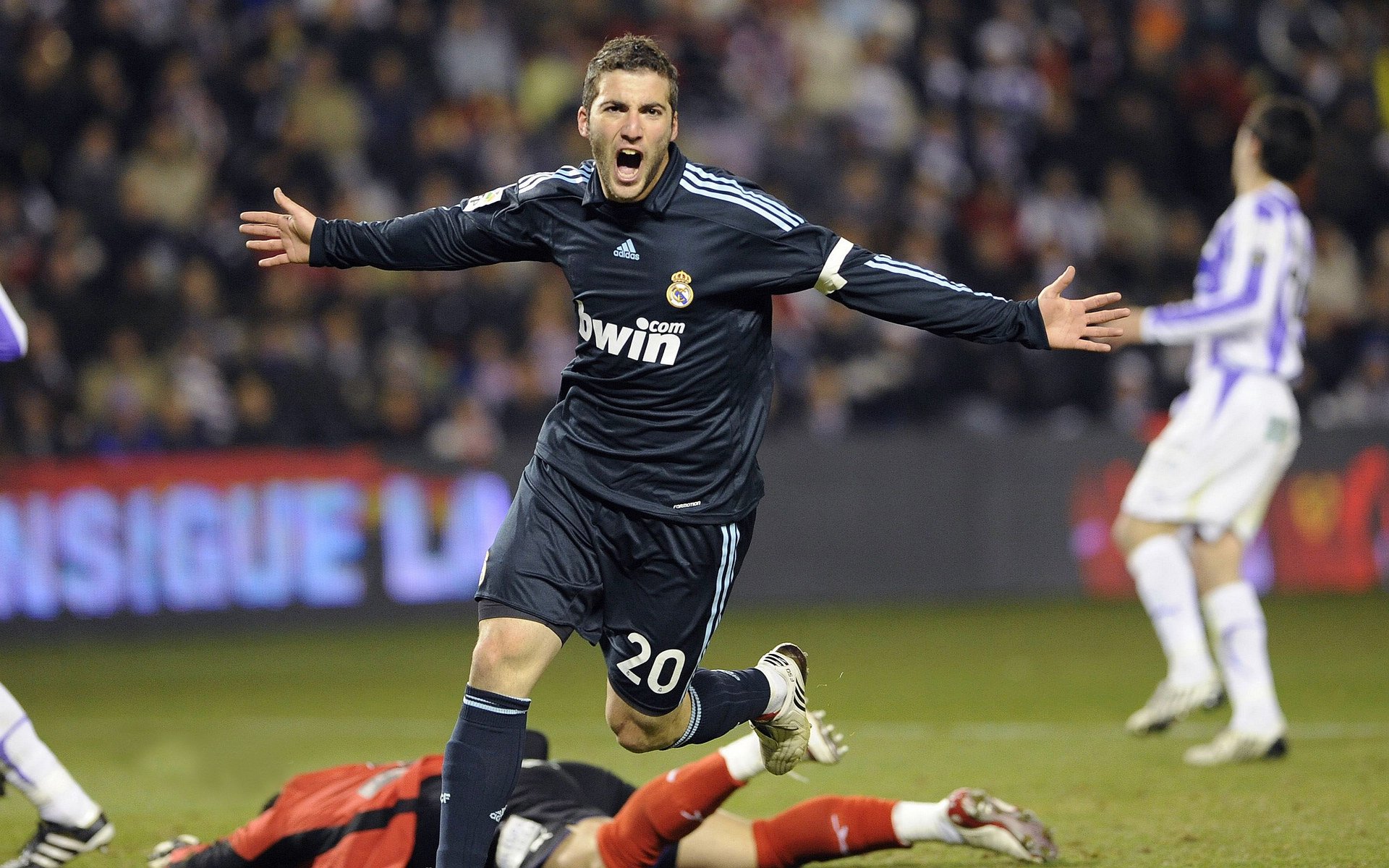 绝境逢生!纳达尔率领西班牙上演戴维斯杯绝杀奇迹